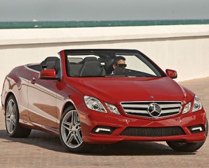 Carro Mercedes Benz Clase E Cabriolet 2011: consumo, 30 imágenes y lista de rivales