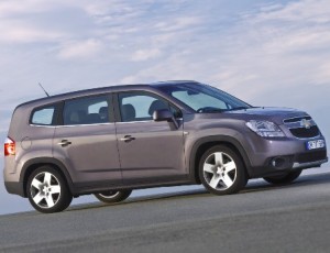 Chevrolet Orlando 2011: ficha técnica, imágenes y lista de rivales