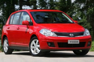 Nissan Tiida Hatchback 2012: precio, ficha técnica, imágenes y lista de rivales