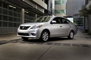 Nissan Tiida Sedán 2012: precio, ficha técnica, imágenes y lista de rivales