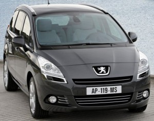Peugeot 5008 modelo 2012: precio, ficha técnica, imágenes y lista de rivales