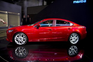 Mazda6 2015: interesante, refinado, más equipado y más seguro.