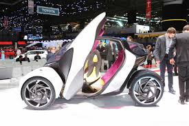 Salón de Ginebra 2017: Toyota i-TRIL Concept, así será la movilidad urbana en 2030.