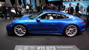 Salón de Frankfurt 2017: Porsche 911 GT3 Touring Package, para los más puristas.