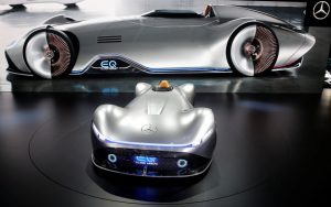 Salón de París 2018: Mercedes -Benz  EQ Silver Arrow, un futurista eléctrico en homenajea al bólido W125 de 1937